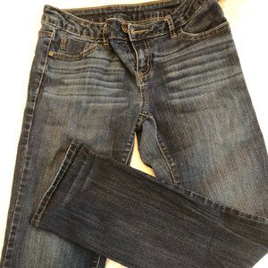 Simply Vera Wang  Jeans Size 2 straight leg